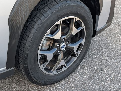 Used 2018 Subaru Crosstrek 2.0i image 12