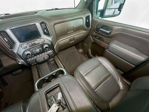 Used 2020 GMC Sierra 3500 Denali w/ Denali Ultimate Package AWD/4WD image 11
