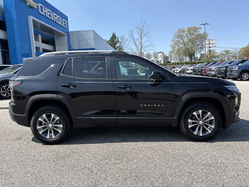 New 2026 Chevrolet Equinox LT w/ Safety and Technology Package AWD/4WD image 2