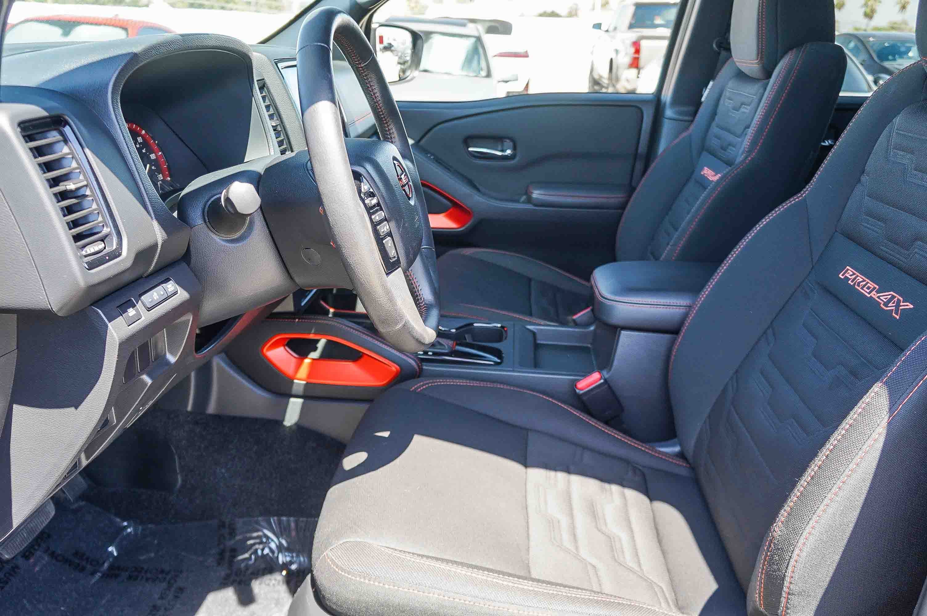 Used 2024 Nissan Frontier PRO-4X AWD/4WD image 21
