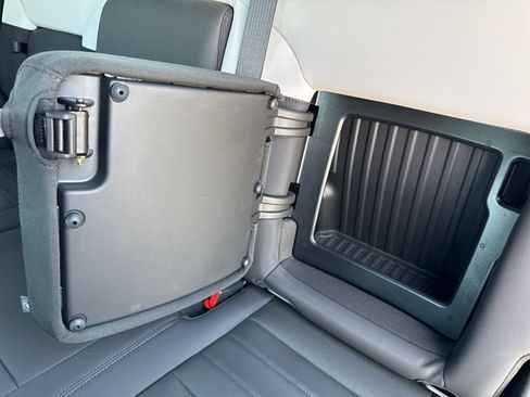 Used 2025 GMC Hummer EV 3X AWD/4WD image 29