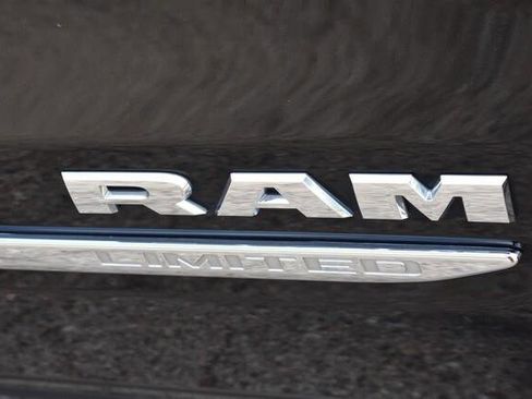 Used 2022 RAM 1500 Limited AWD/4WD image 15
