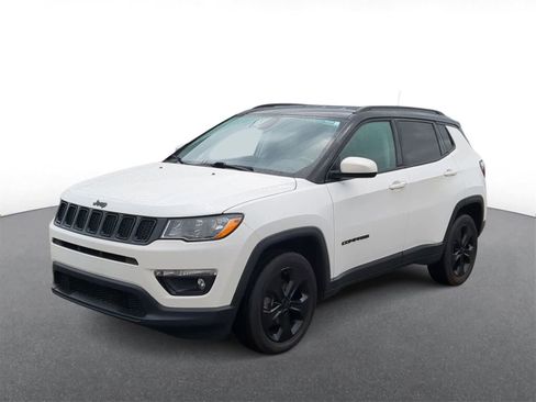 Certified 2018 Jeep Compass Latitude w/ Popular Equipment Group image 4