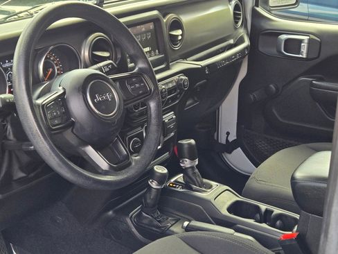 Used 2022 Jeep Wrangler Sport AWD/4WD image 17
