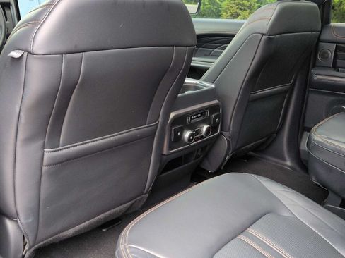 Used 2024 Ford Expedition Platinum AWD/4WD image 18