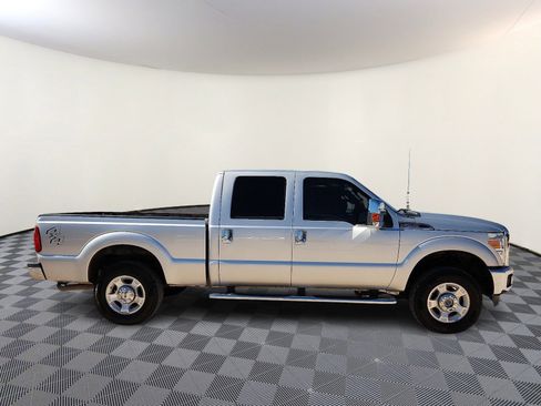 Used 2016 Ford F250 XLT w/ XLT Value Package image 5