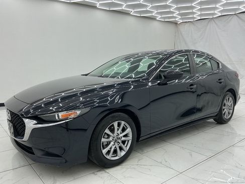 Used 2019 MAZDA MAZDA3 Sedan FWD image 6