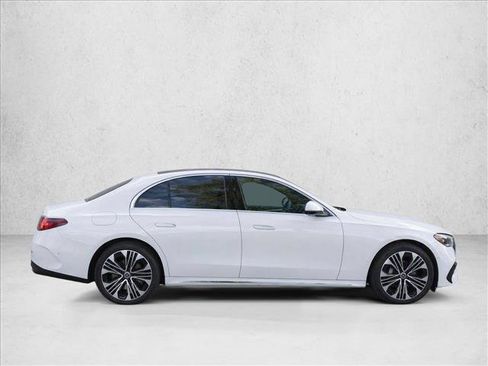 Used 2025 Mercedes-Benz E 350 Sedan image 8