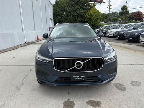 Used 2020 Volvo XC60 T5 Momentum w/ Protection Package Premier AWD/4WD image 6