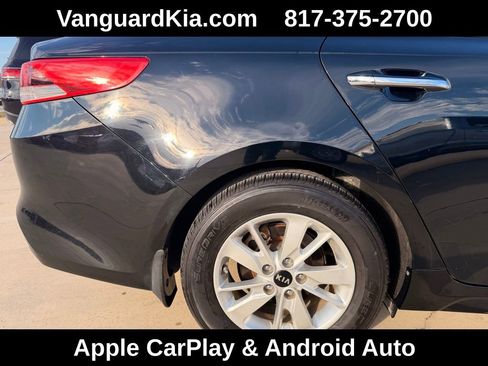 Used 2018 Kia Optima LX image 10