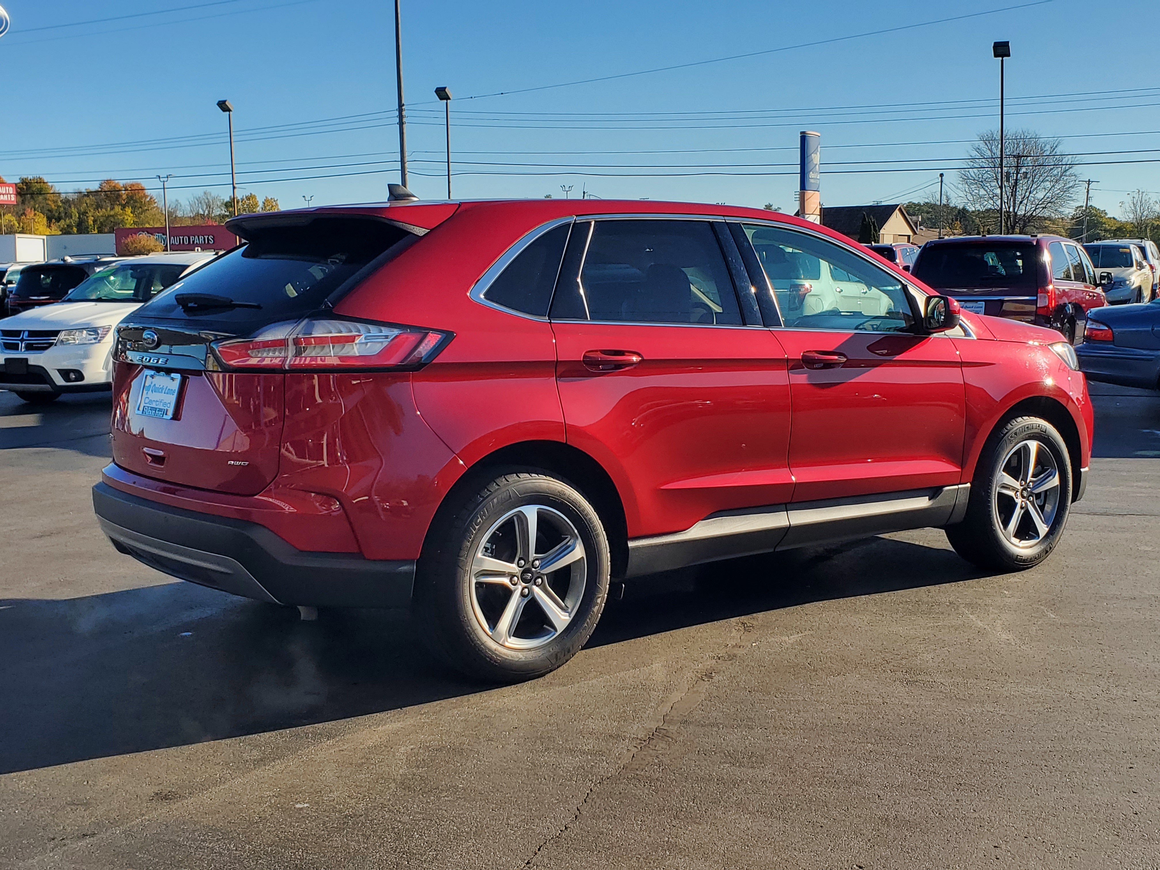 Used 2024 Ford Edge SEL w/ Convenience Package AWD/4WD image 3