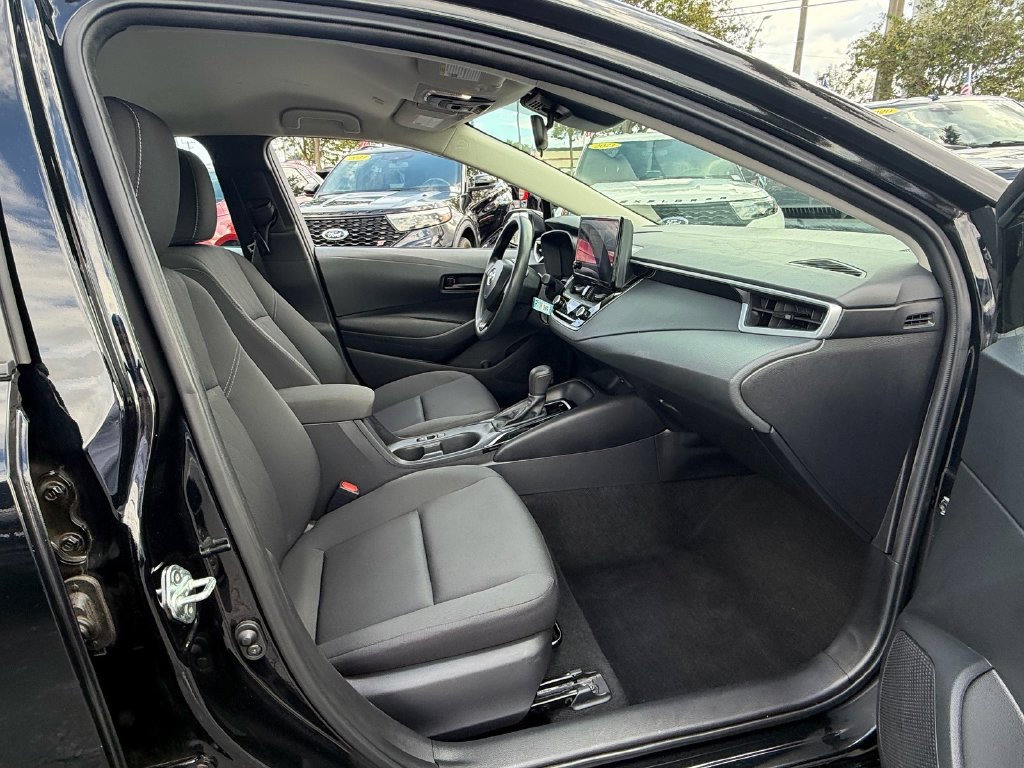 Used 2024 Toyota Corolla LE FWD image 13