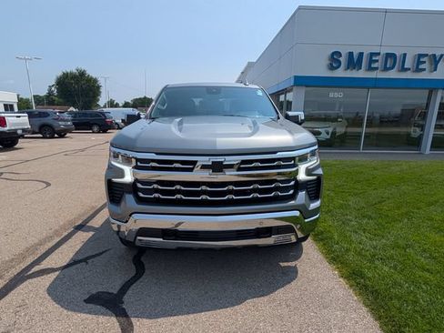 Used 2023 Chevrolet Silverado 1500 LTZ w/ LPO, Dark Essentials Package AWD/4WD image 3
