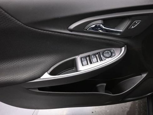 Used 2025 Chevrolet Malibu LT FWD image 13