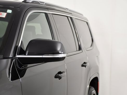 Used 2024 Jeep Wagoneer 4WD w/ HD Trailer Tow Package image 13