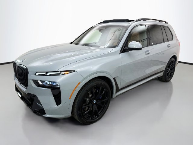 New 2027 BMW X7 xDrive40i w/ M Sport Package AWD/4WD image 3