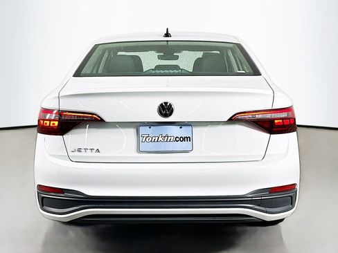 Used 2024 Volkswagen Jetta S image 6