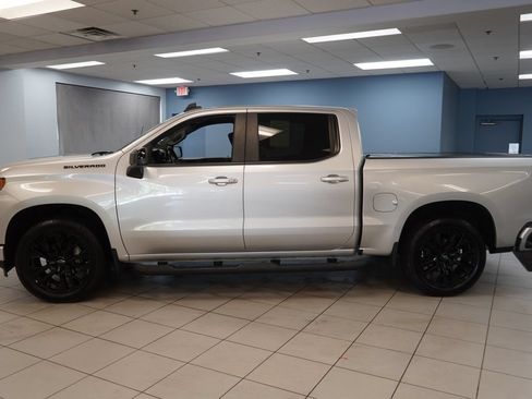 Used 2021 Chevrolet Silverado 1500 RST w/ Rally Edition AWD/4WD image 2