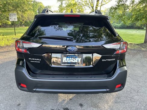Certified 2025 Subaru Outback Premium w/ Popular Package #1 AWD/4WD image 7