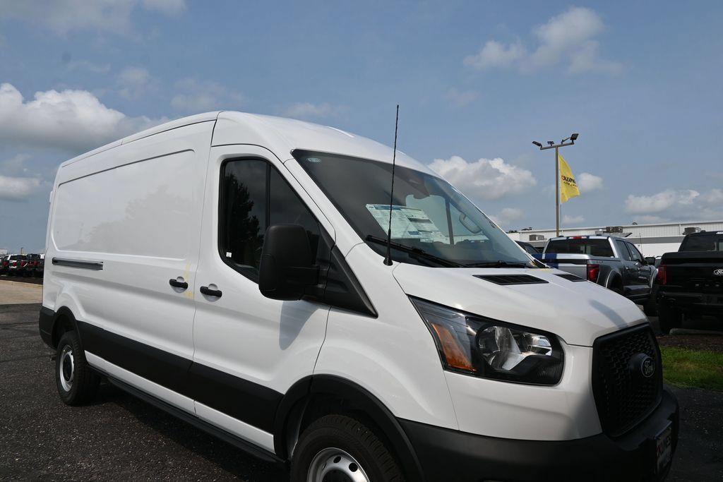 New 2026 Ford Transit 150 148 Medium Roof w/ Load Area Protection Package RWD image 20