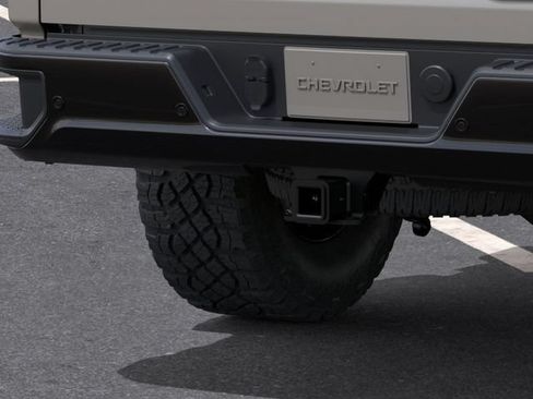 New 2026 Chevrolet Silverado 2500 ZR2 AWD/4WD image 14