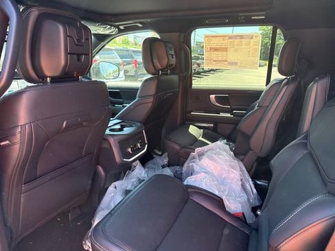 New 2026 Ford Expedition Platinum w/ Stealth Performance Package AWD/4WD image 10