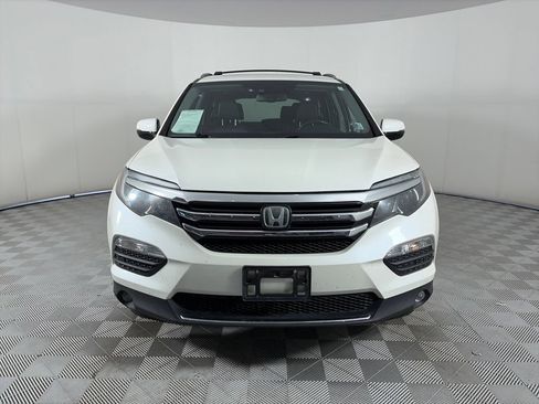 Used 2017 Honda Pilot Elite image 2