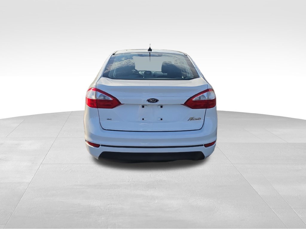 Used 2016 Ford Fiesta SE FWD image 5