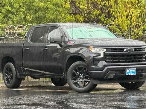 Used 2022 Chevrolet Silverado 1500 RST w/ Z71 Off-Road Package image 2