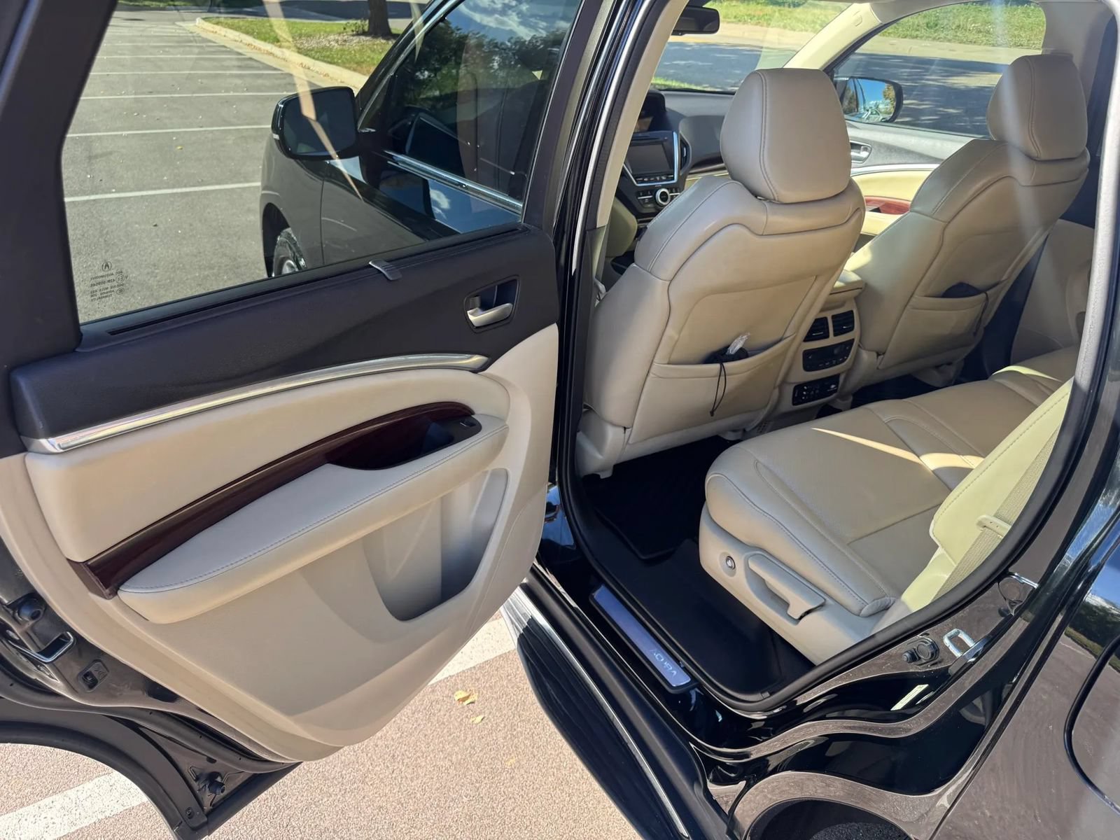 Used 2015 Acura MDX w/ Advance Package AWD/4WD image 9