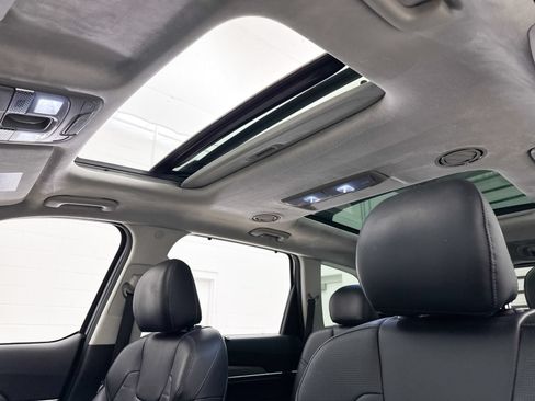 Used 2020 Kia Telluride SX w/ SX Prestige Package AWD/4WD image 3