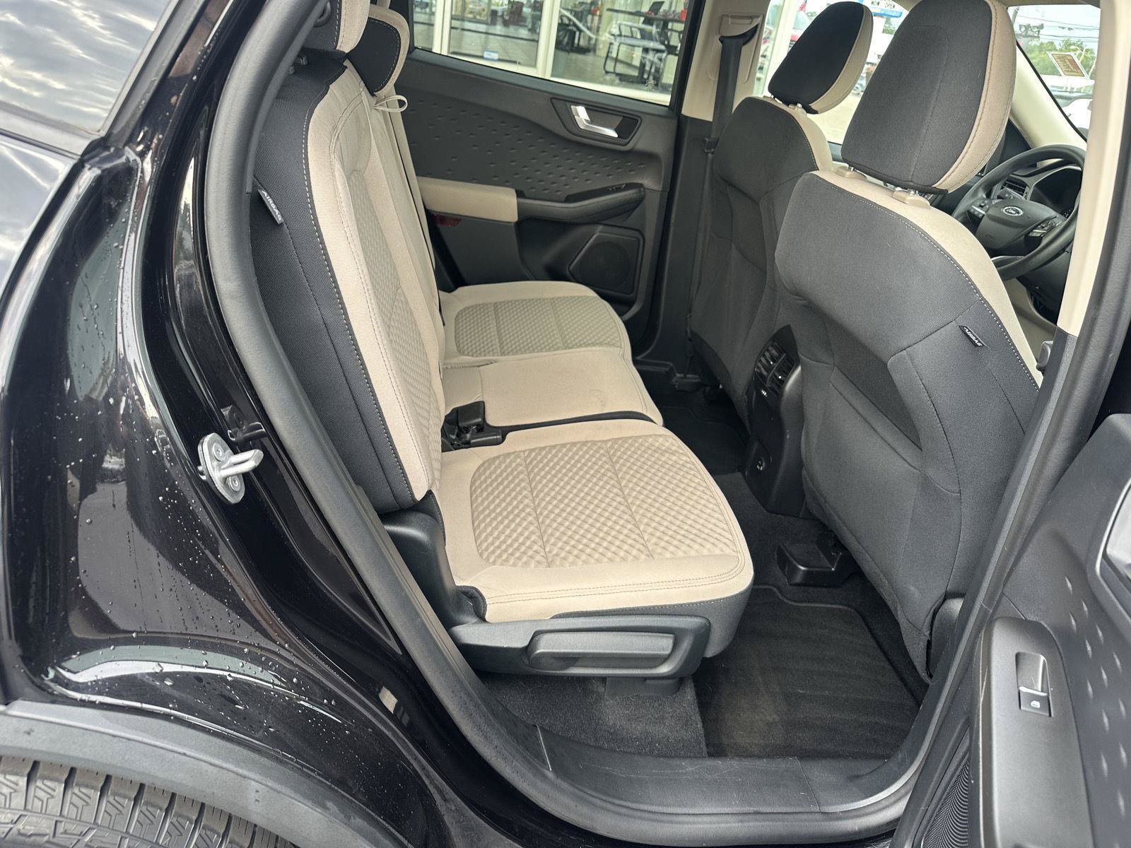 Used 2020 Ford Escape SE FWD image 24