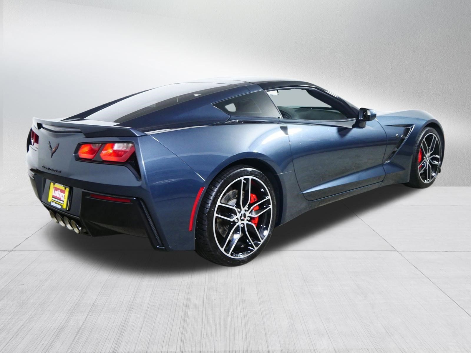 Used 2019 Chevrolet Corvette Stingray Coupe RWD image 7