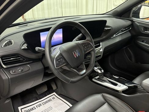 Used 2024 Buick Envista Avenir image 10