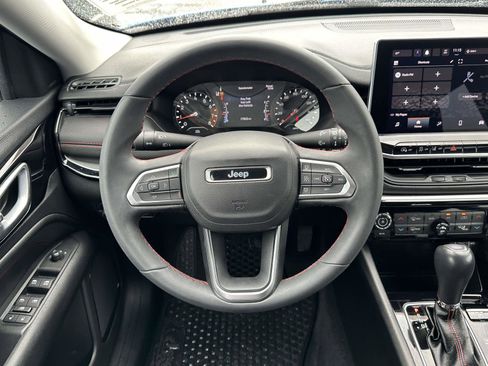 Used 2022 Jeep Compass Trailhawk image 15