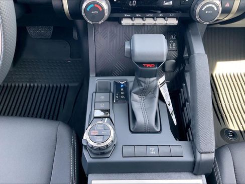 New 2026 Toyota Tacoma TRD Off-Road AWD/4WD image 18