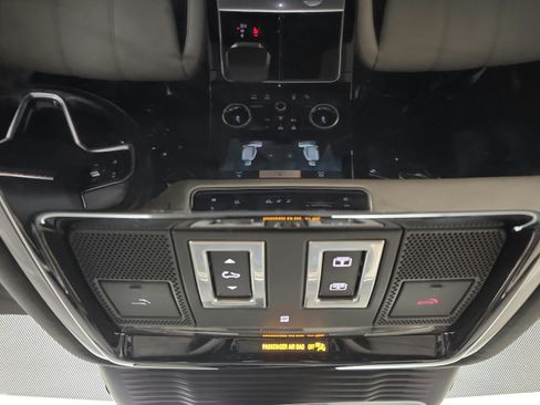 Used 2021 Land Rover Range Rover Velar R-Dynamic S AWD/4WD image 25