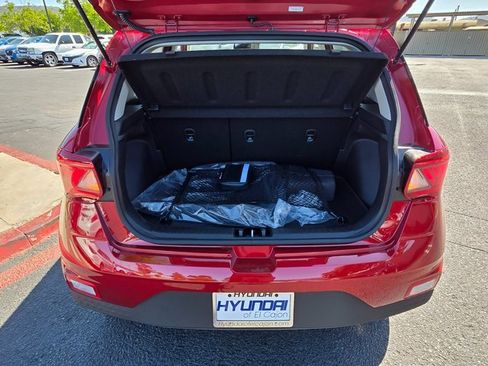 New 2025 Hyundai Venue SEL image 13