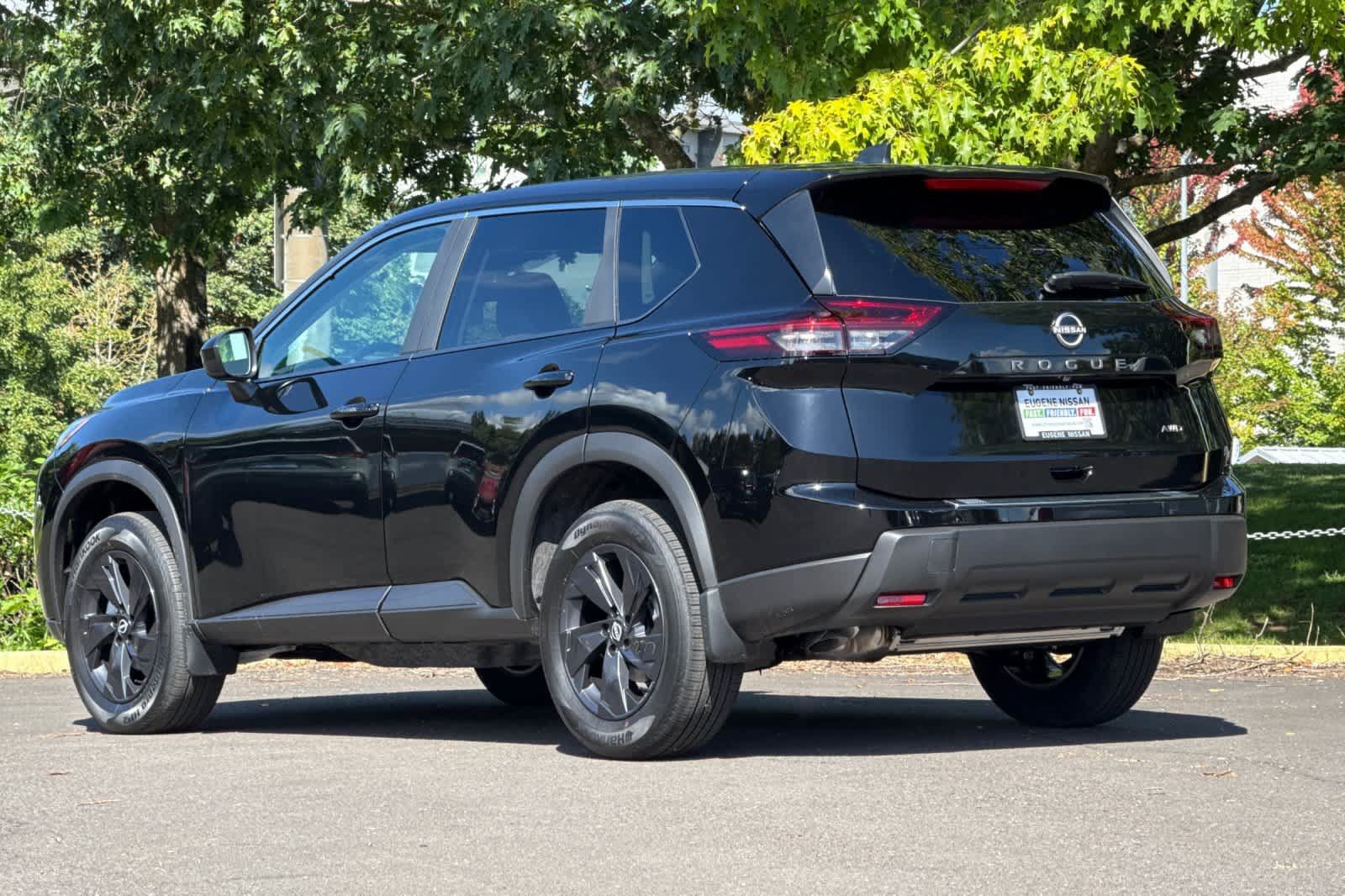 New 2026 Nissan Rogue SV AWD/4WD image 6
