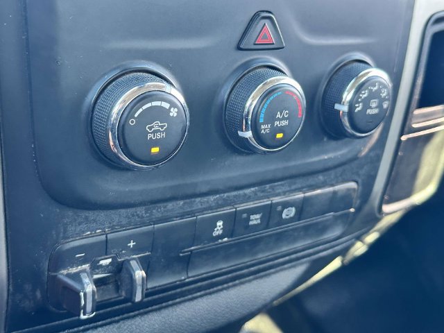 Used 2018 RAM 2500 SLT AWD/4WD image 18
