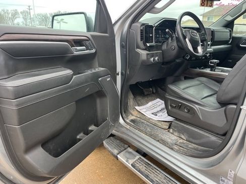 Used 2023 GMC Sierra 1500 SLT w/ SLT Premium Plus Package image 10