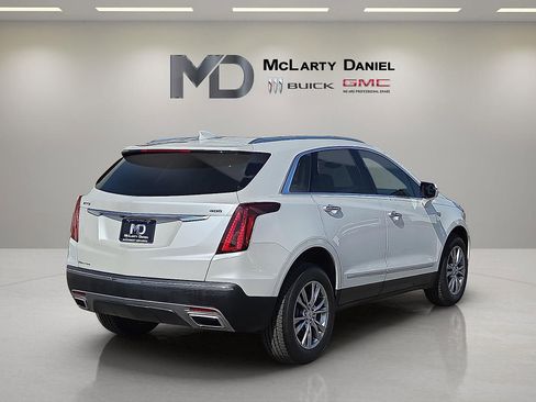 Certified 2021 Cadillac XT5 Premium Luxury image 5