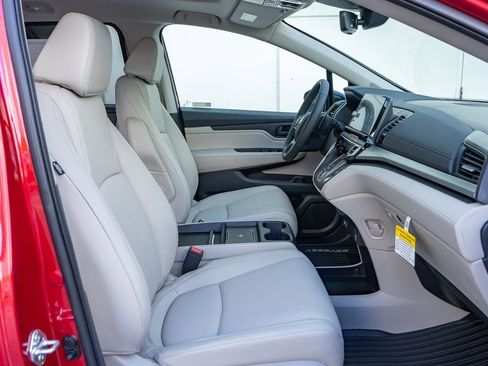 New 2026 Honda Odyssey EX-L image 17