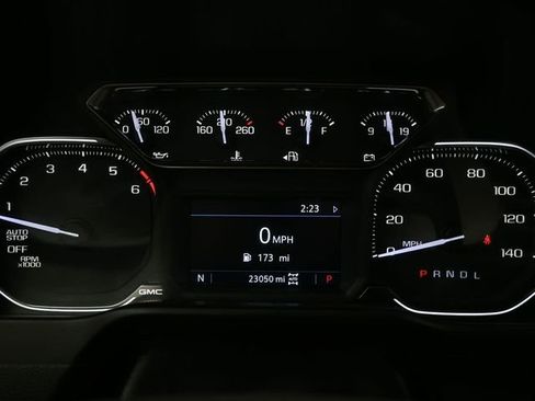 Used 2019 GMC Sierra 1500 SLT w/ SLT Premium Package image 9