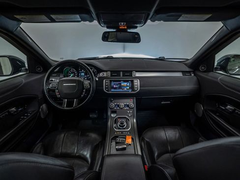 Used 2018 Land Rover Range Rover Evoque Landmark Edition image 11