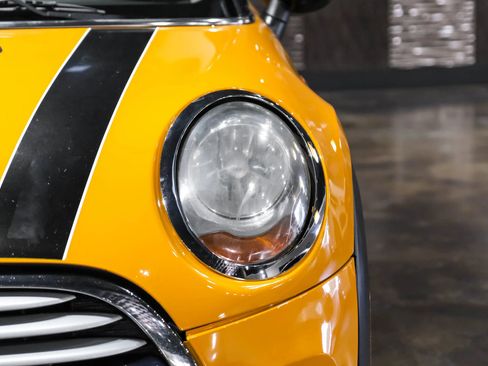 Used 2014 MINI Cooper 2-Door Hardtop FWD image 35