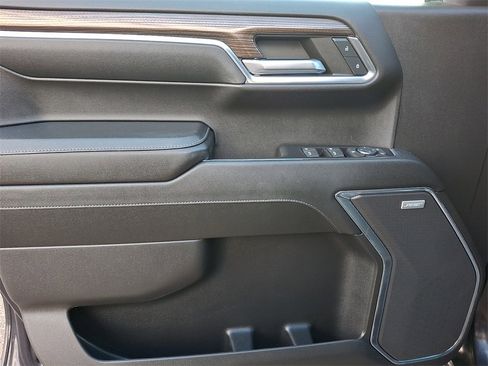 Used 2024 Chevrolet Silverado 1500 LT Trail Boss w/ LT Trail Boss Premium Package image 12