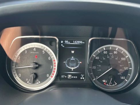 Used 2017 Nissan Titan Platinum Reserve AWD/4WD image 72