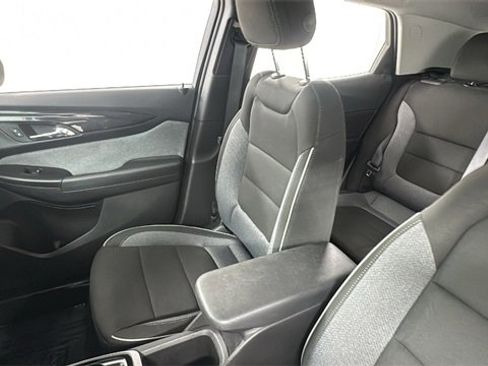 Used 2025 Chevrolet TrailBlazer LT w/ Driver Confidence Package image 13