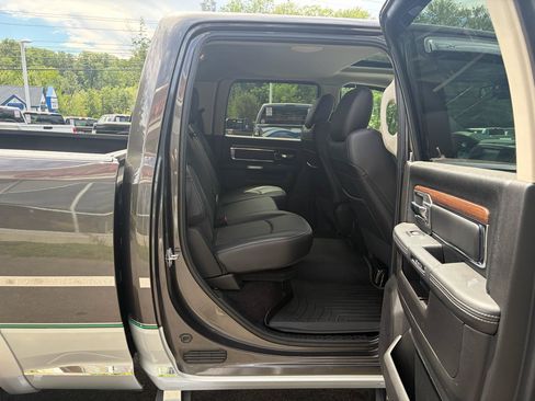 Used 2018 RAM 2500 Laramie AWD/4WD image 46